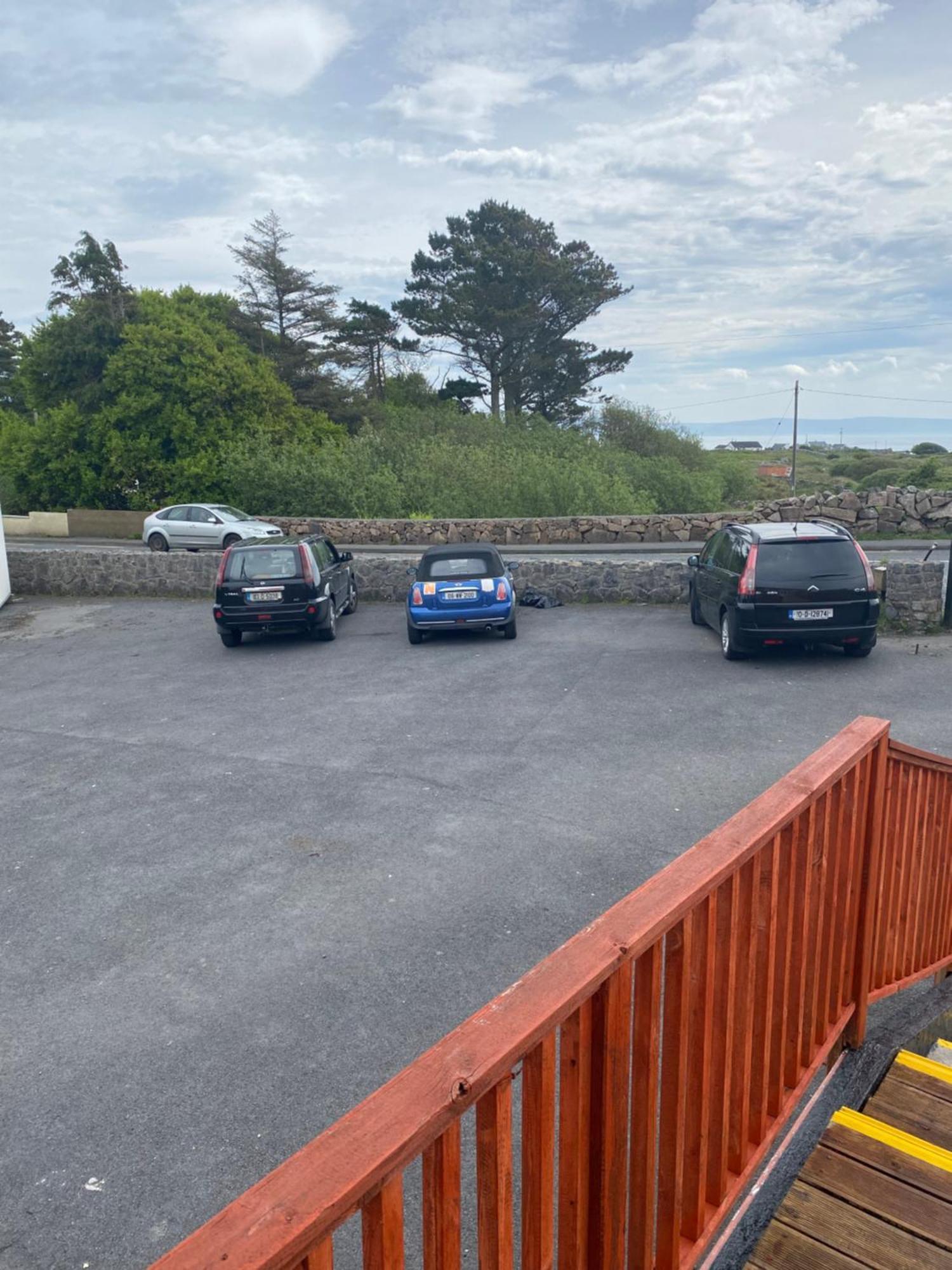 Seaview Lodge Inverin Eksteriør billede